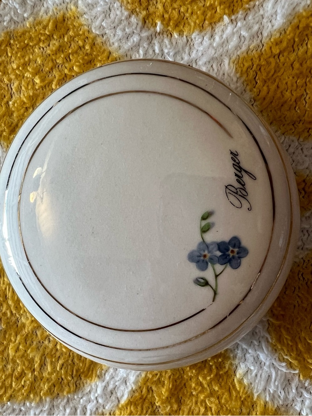 Vintage ceramic trinket box